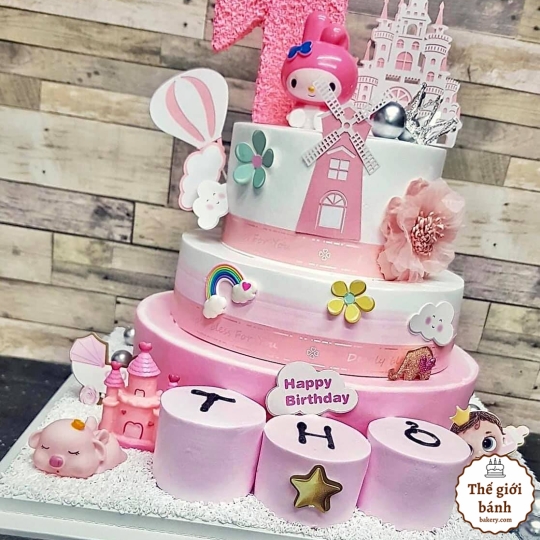 BÁNH KEM SINH NHẬT ĐỘC LẠ LÂU ĐÀI BÉ GÁI MẪU 3